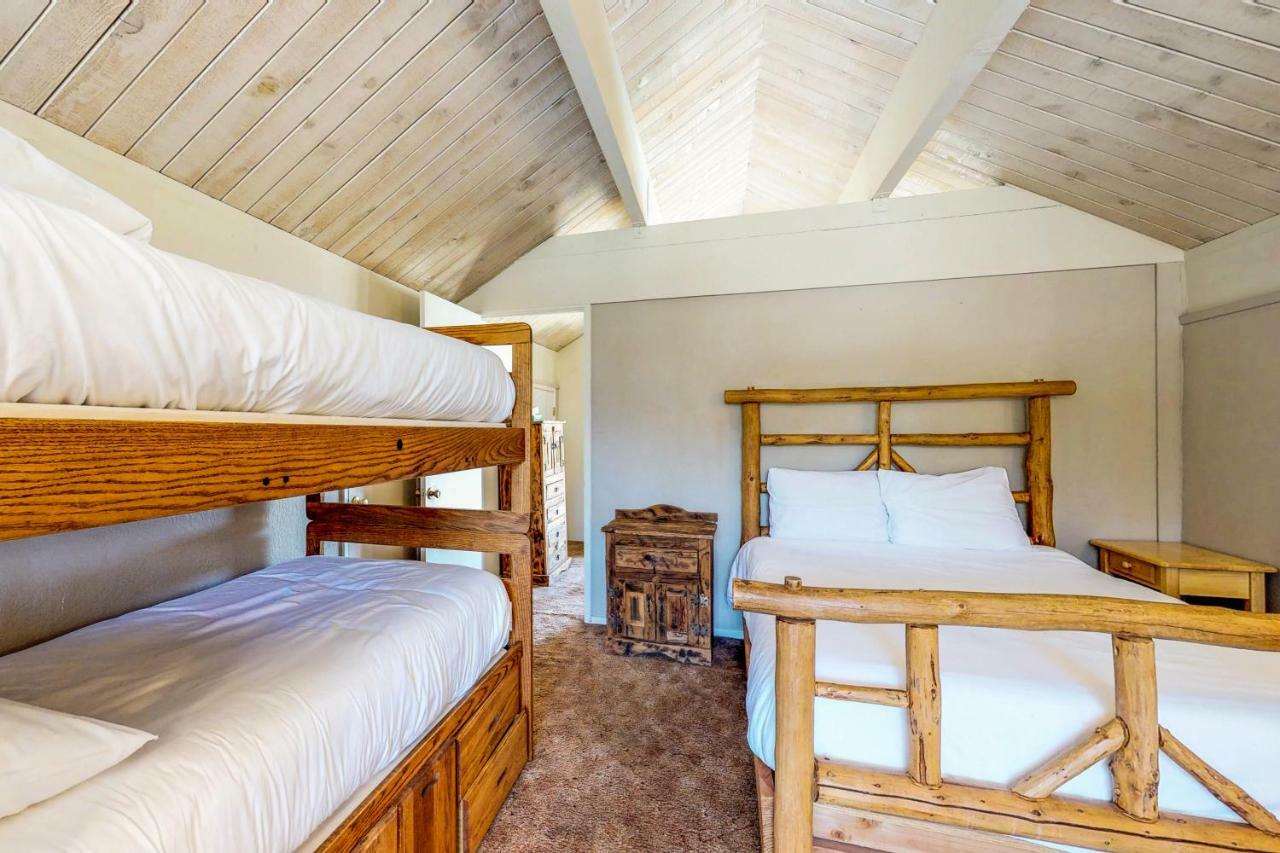 Вилла Waterfront Apres' Ski Cabin Саус Лэйк Тахо Экстерьер фото